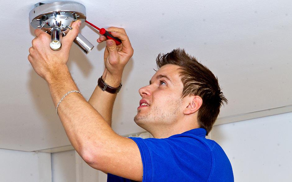 cherche électricien pas cher Maule